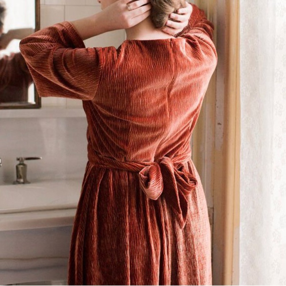 NWT- Dainty Jewells Rust Velvet Maxi Dress - Picture 6 of 6